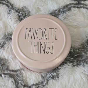 Rae Dunn Artisan Collection by Magenta Cream Box